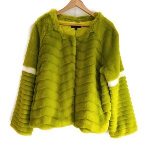Green Faux Fur Coat with Lined Pockets XL